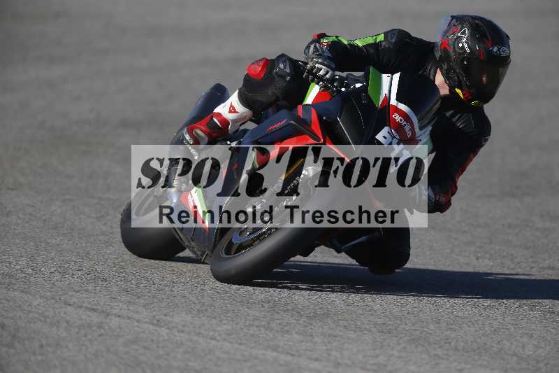 /Archiv-2024/02 29.01.-02.02.2024 Moto Center Thun Jerez/Gruppe gruen-green/641